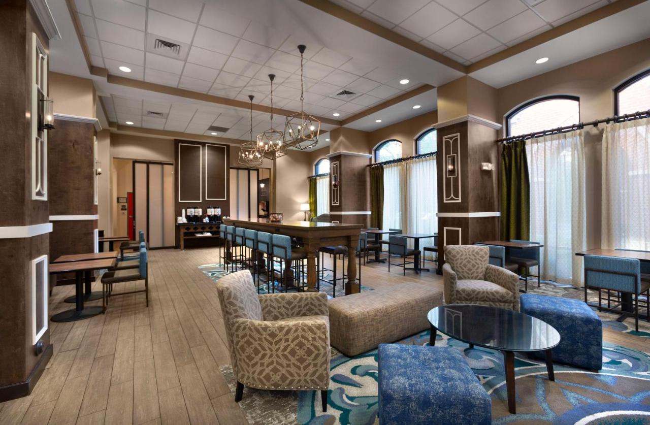 Hampton Inn Belmont At Montcross Εξωτερικό φωτογραφία