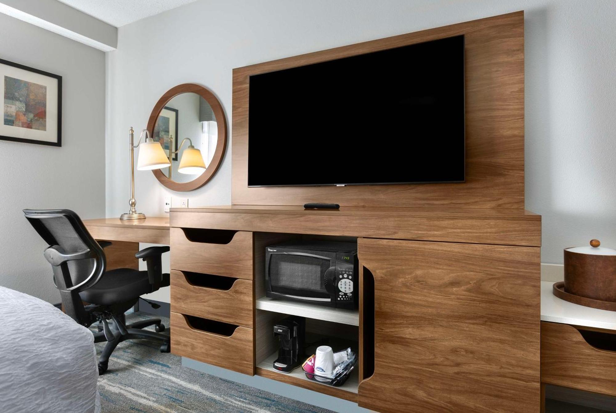Hampton Inn Belmont At Montcross Εξωτερικό φωτογραφία