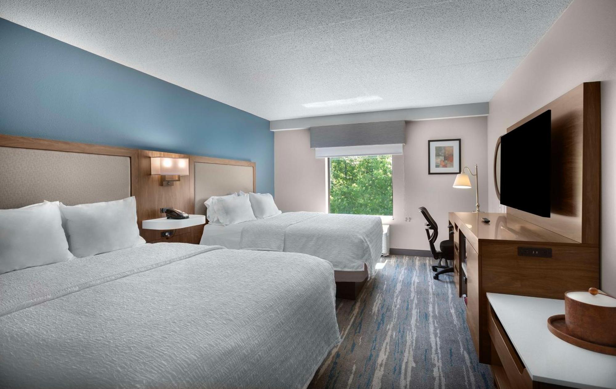Hampton Inn Belmont At Montcross Εξωτερικό φωτογραφία