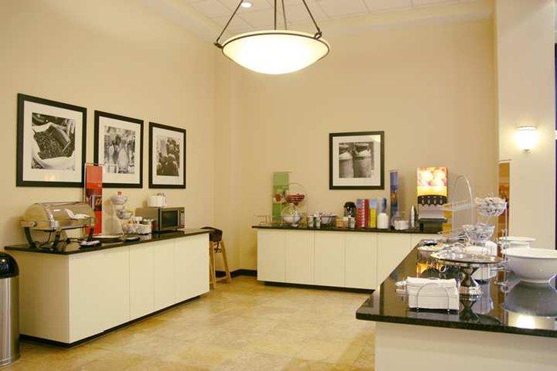 Hampton Inn Belmont At Montcross Εξωτερικό φωτογραφία